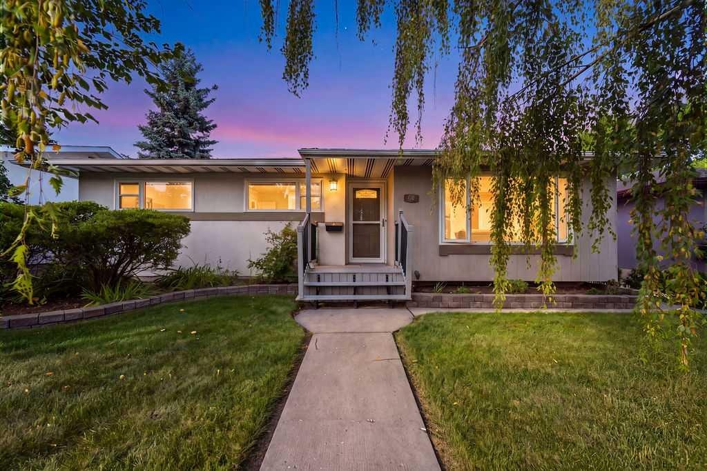 64 Hollyburn Road SW, Calgary, AB, T2V 3H1