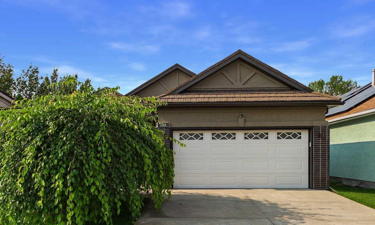 208 Harvest Lake Green NE