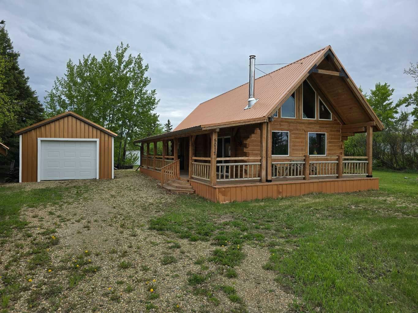 5017 50 Avenue, Peace River, AB, T0H 0E0