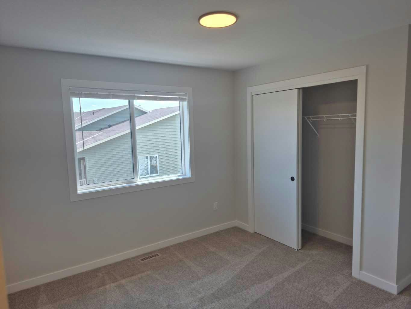 1-928 40 Avenue N, Lethbridge, AB, T1H 6J6 - 13