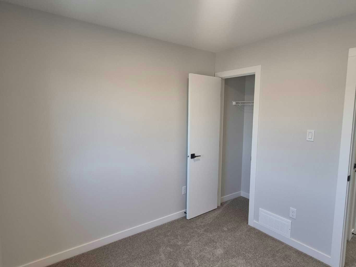 1-928 40 Avenue N, Lethbridge, AB, T1H 6J6 - 23