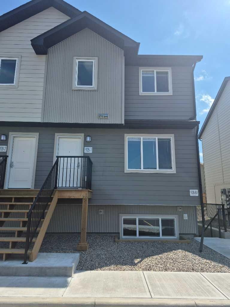 1-928 40 Avenue N, Lethbridge, AB, T1H 6J6