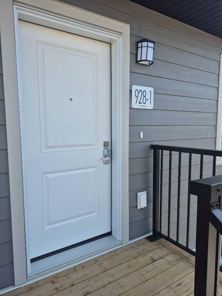 1-928 40 Avenue N, Lethbridge, AB, T1H 6J6 - 2