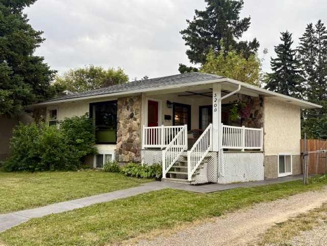 5209 50 Street, Olds, AB, T4H 1H2