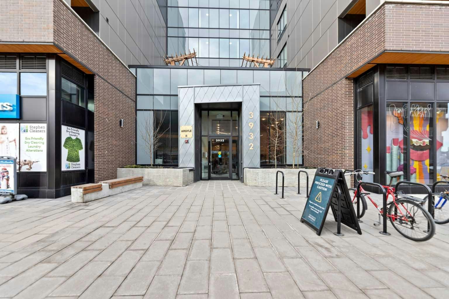 310-3932 University Avenue NW, Calgary, AB, T3B 6P6