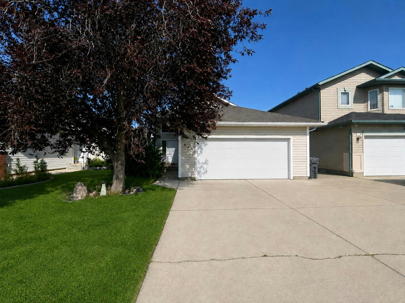 119 Squamish Court W, Lethbridge, AB, T1K 7M3