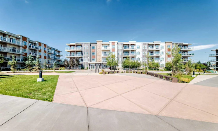 306-360 Harvest Hills Common NE