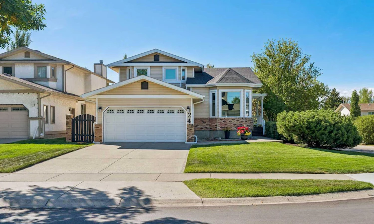 24 Scenic Acres Drive NW