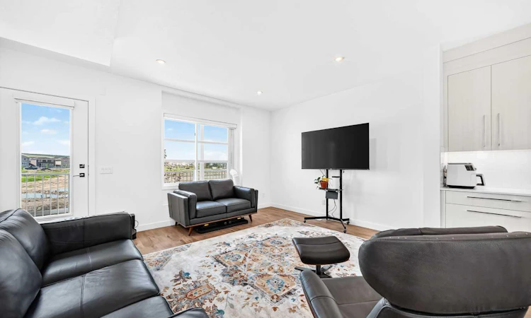 308-135 Belmont Passage SW