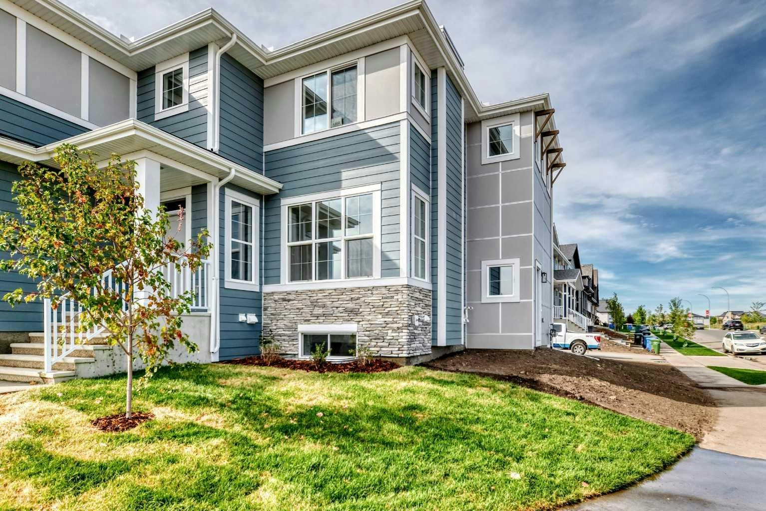 1302 Mahogany Boulevard SE, Calgary, AB, T3M 4E3
