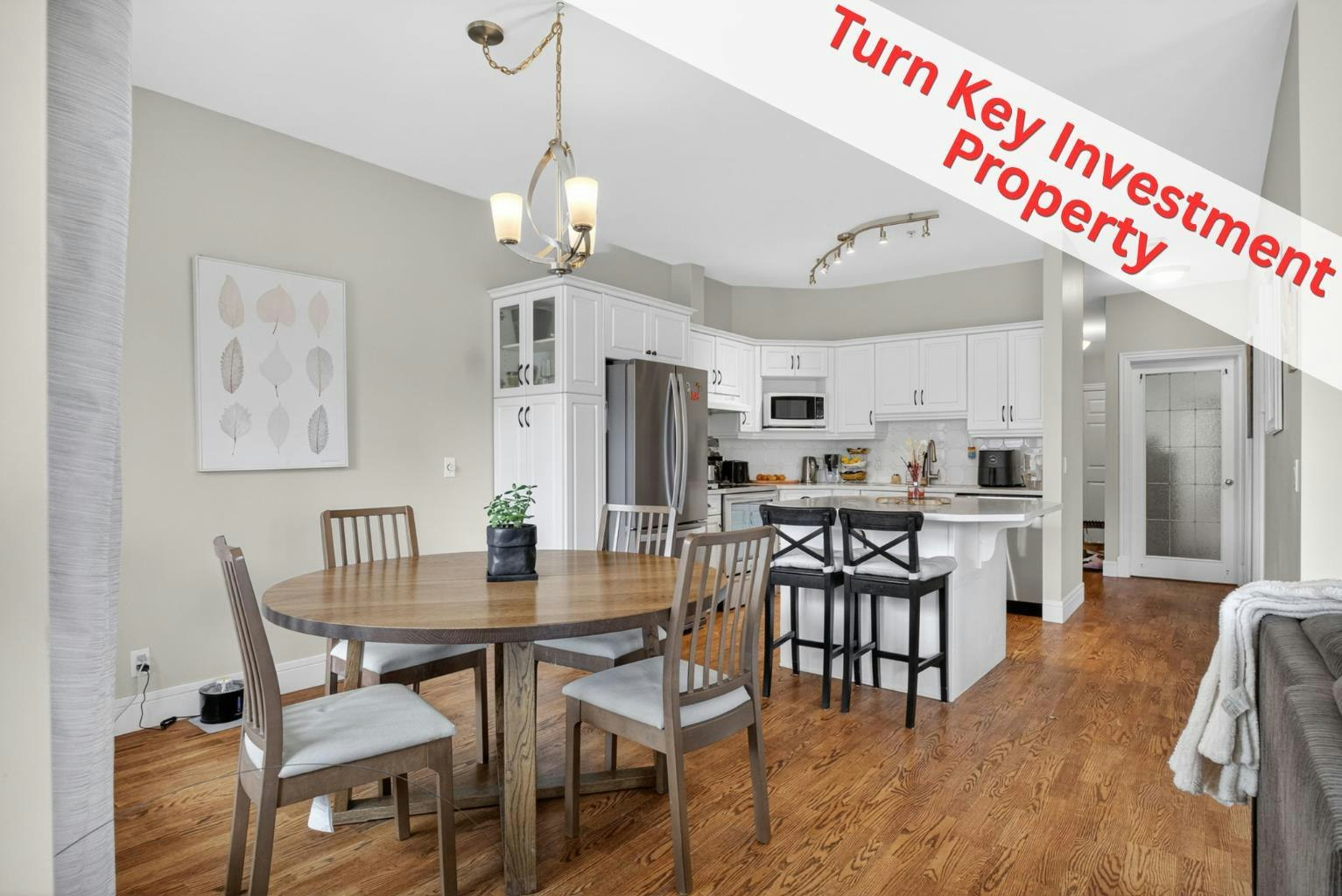 205-2 14 Street NW, Calgary, AB, T2N 1Z4