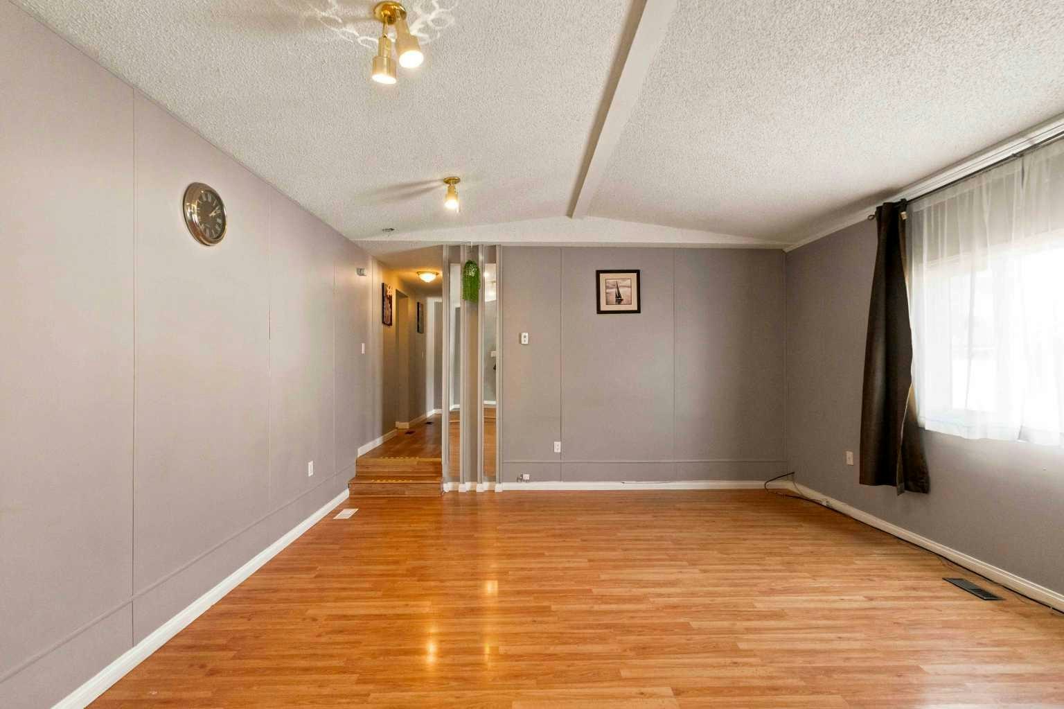 245 Card Court, Fort Mcmurray, AB, T9K 2J1 - 18
