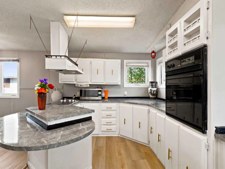 245 Card Court, Fort Mcmurray, AB, T9K 2J1 - 12