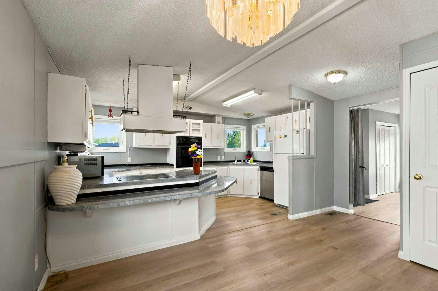245 Card Court, Fort Mcmurray, AB, T9K 2J1 - 10