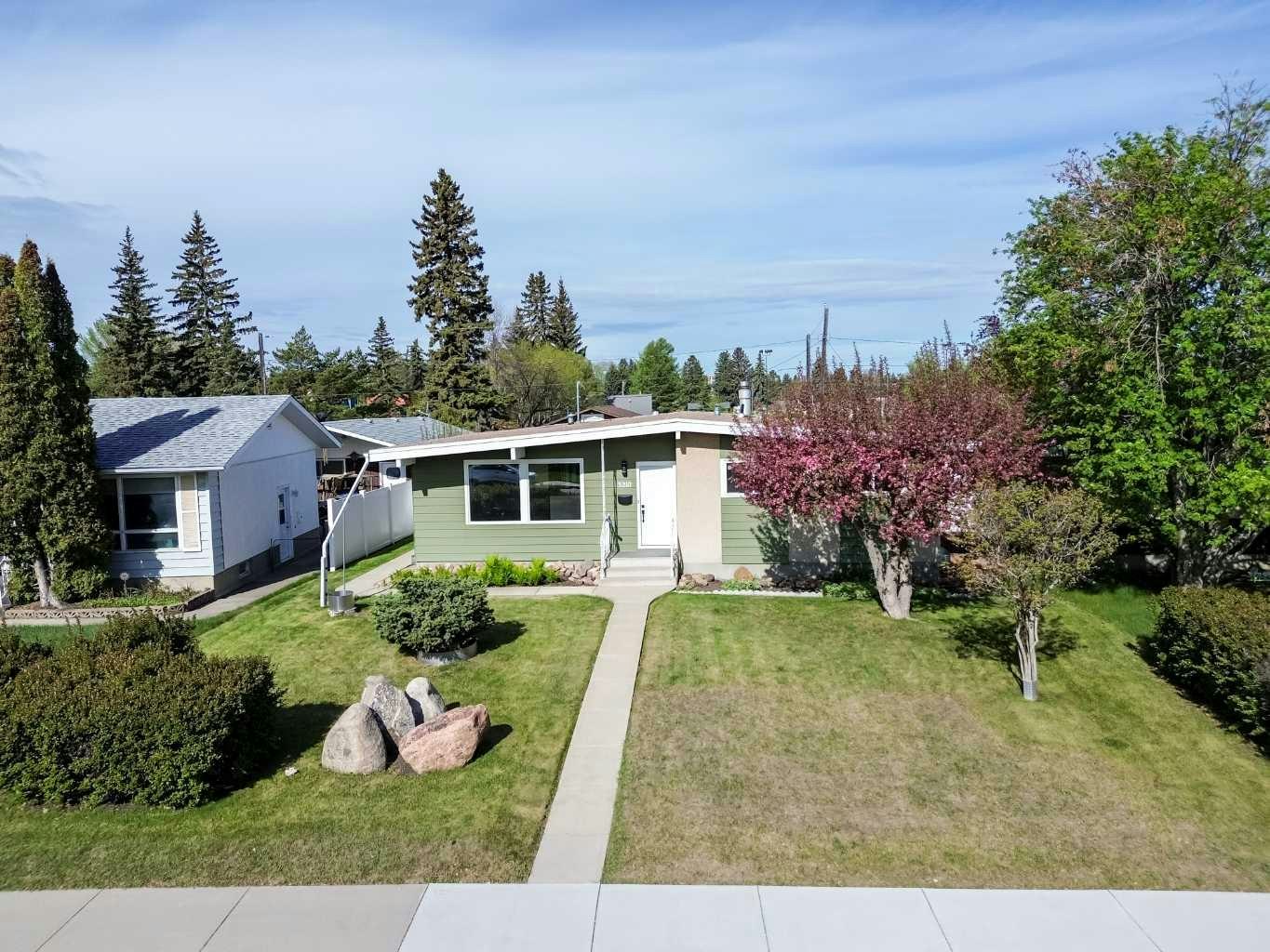 3210 43 Avenue, Red Deer, AB, T4N 3A9