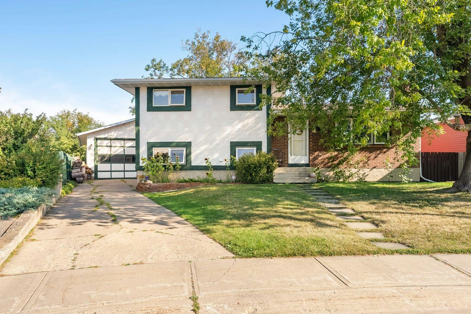 130 Hillary Place, Fort Mcmurray, AB, T9H 3T6