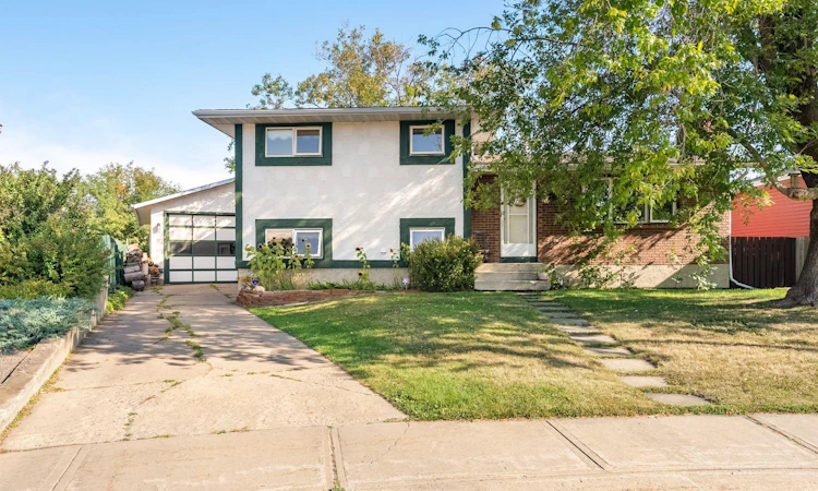 130 Hillary Place