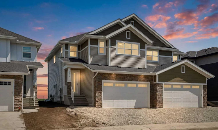 454 Kinniburgh Loop