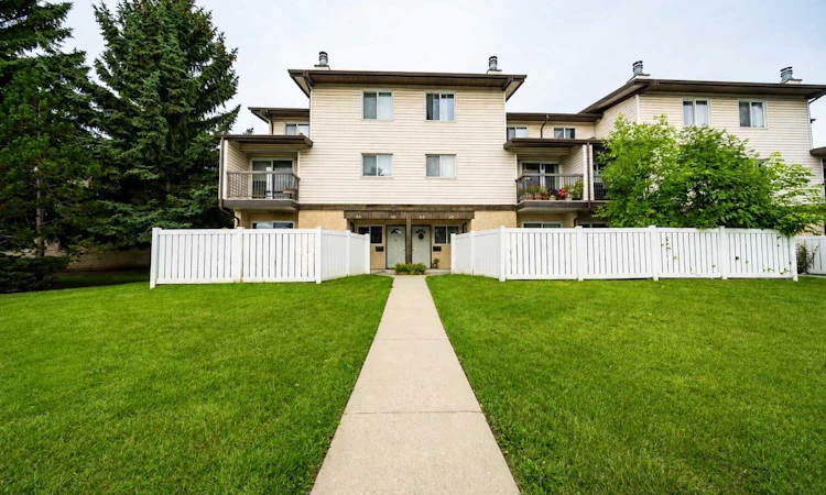 40-3745 Fonda Way SE