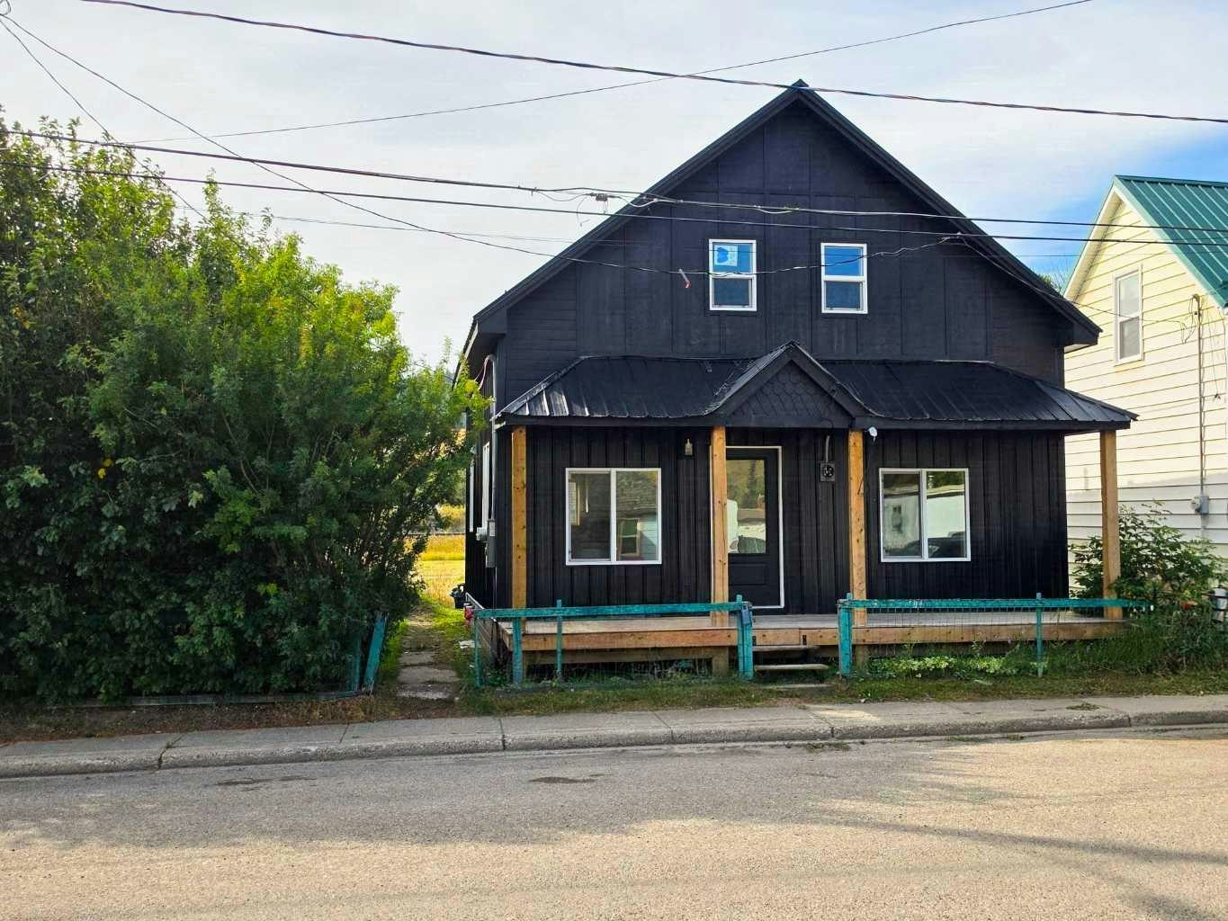 7022 17 Avenue N, Crowsnest Pass, AB, T0K 0M0