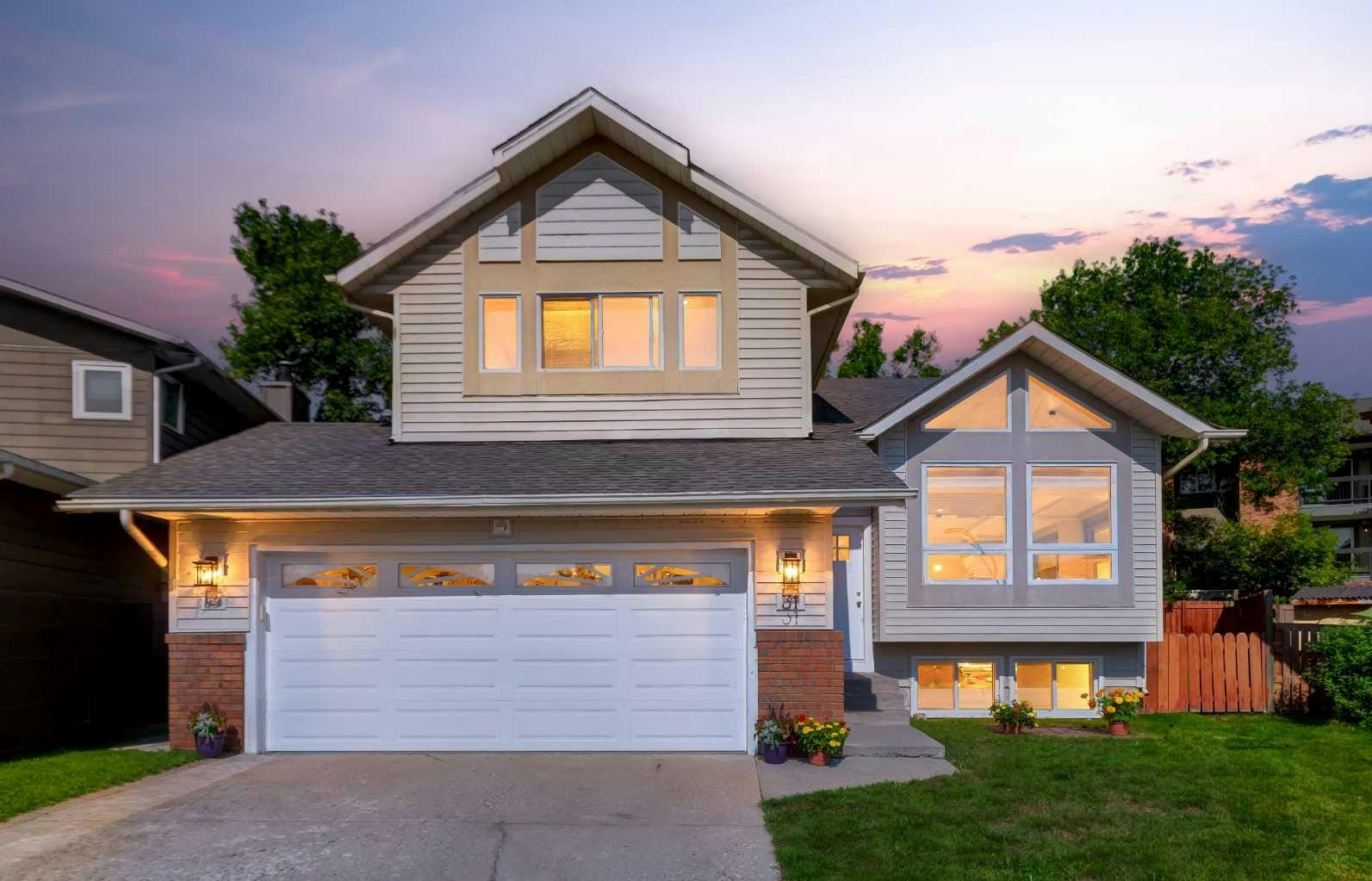 31 Deer Place SE, Calgary, AB, T2J 6W6