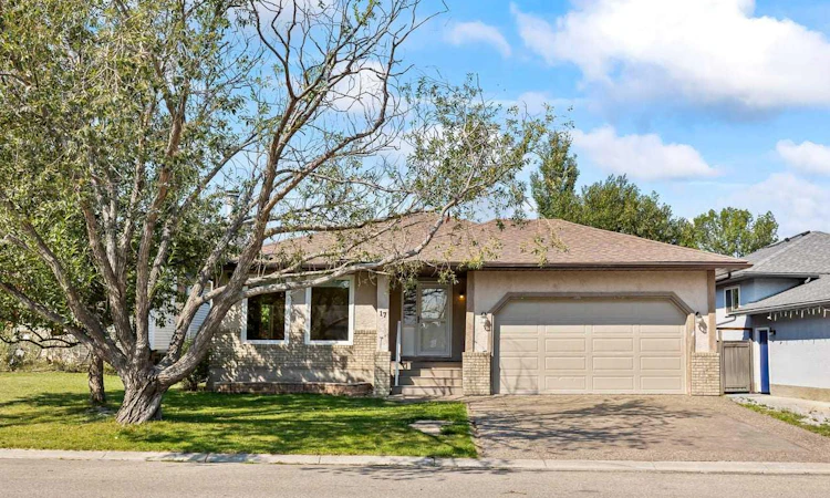 17 Sheep River Crescent