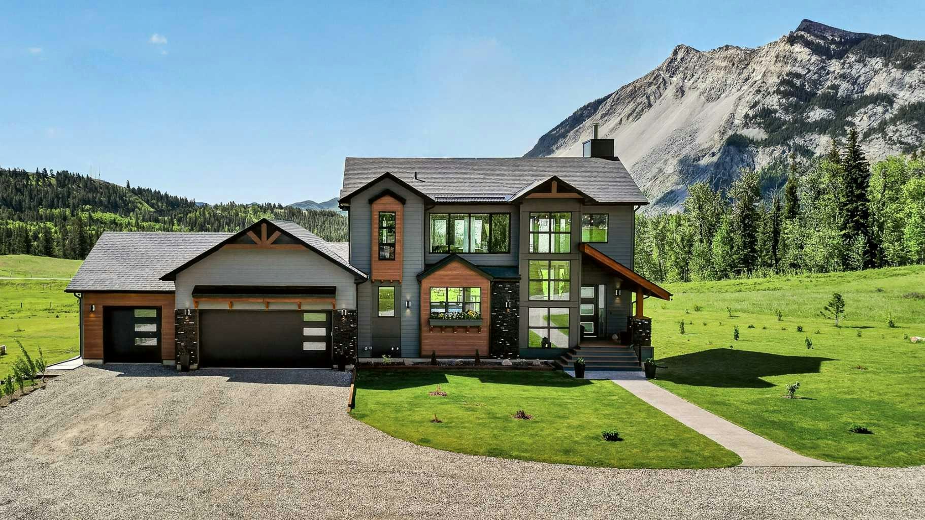 2616 Valley Ridge Drive, Crowsnest Pass, AB, T0K 0E0