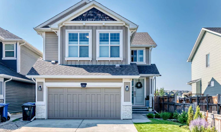 180 Auburn Meadows Crescent SE