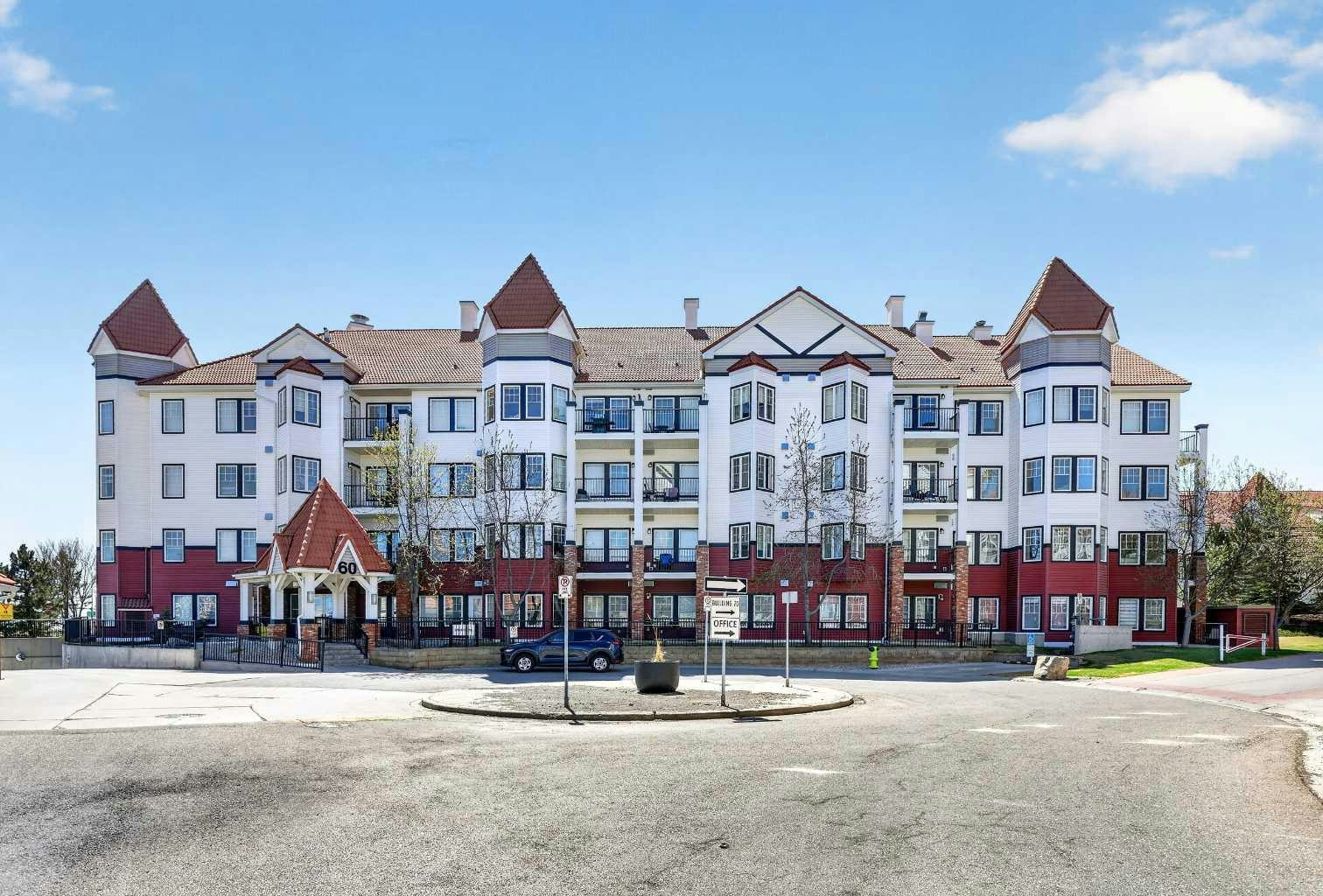 137-60 Royal Oak Plaza NW, Calgary, AB, T3G 0A7
