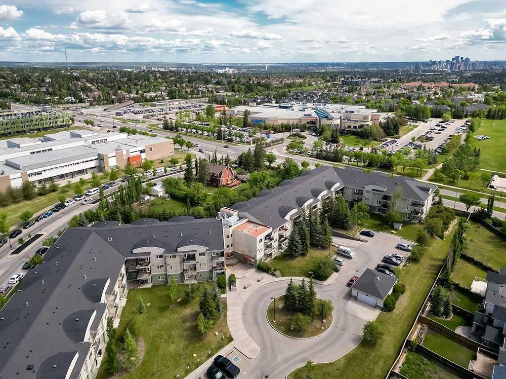 314-69 Springborough Court SW, Calgary, AB, T3H 5V5