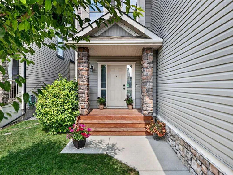 1418 Kings Heights Boulevard SE, Airdrie, AB, T4A 0A1 - 2