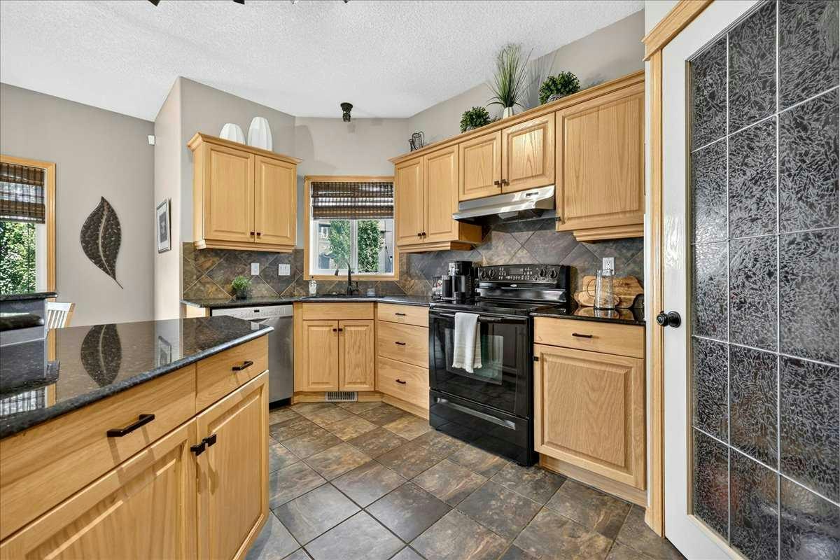 1418 Kings Heights Boulevard SE, Airdrie, AB, T4A 0A1 - 12
