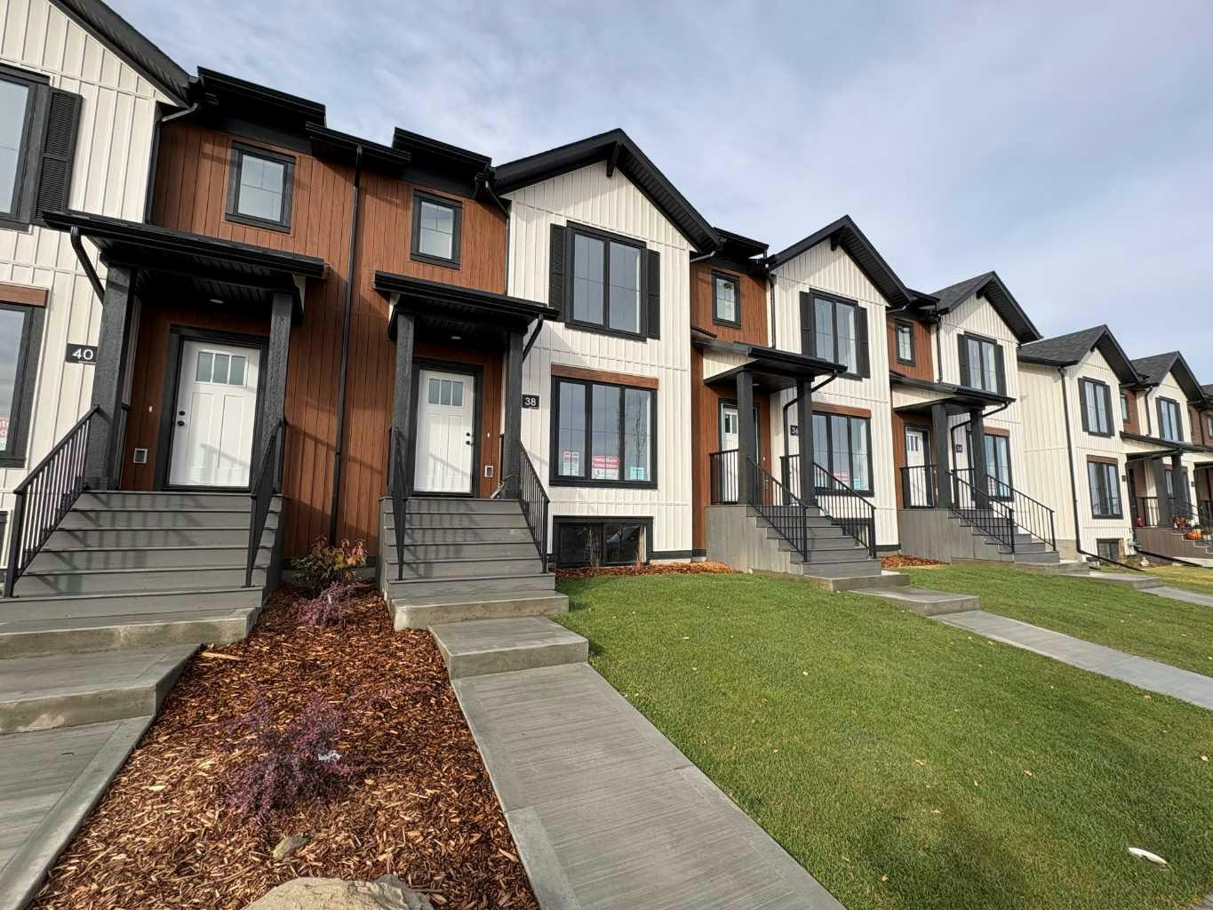38 Station Drive, Red Deer County, AB, T4S 0W7