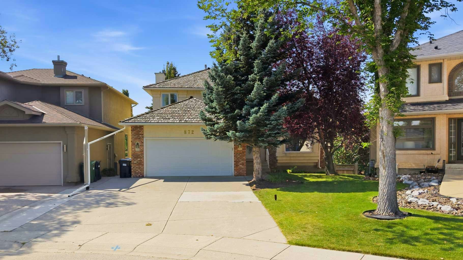 872 Sierra Morena Court SW, Calgary, AB, T3H 3C6