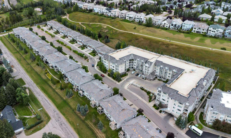 315-500 Rocky Vista Gardens NW