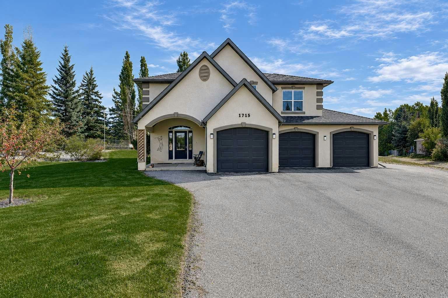 1715 Dunes ON 17, County of Grande Prairie, AB, T8W 5K2