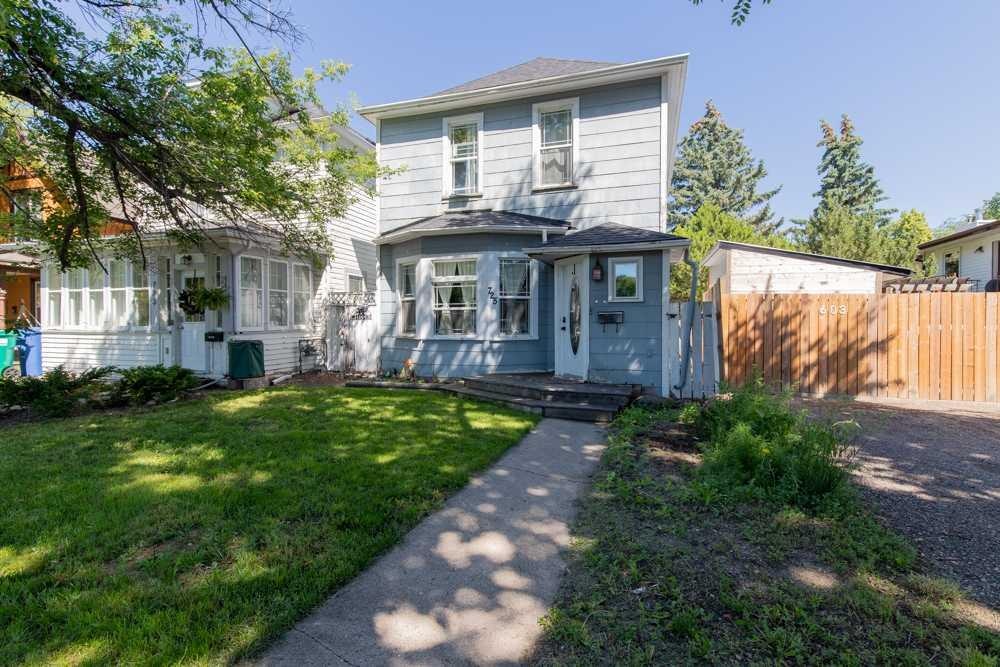 725 6 Street S, Lethbridge, AB, T1J 2E5