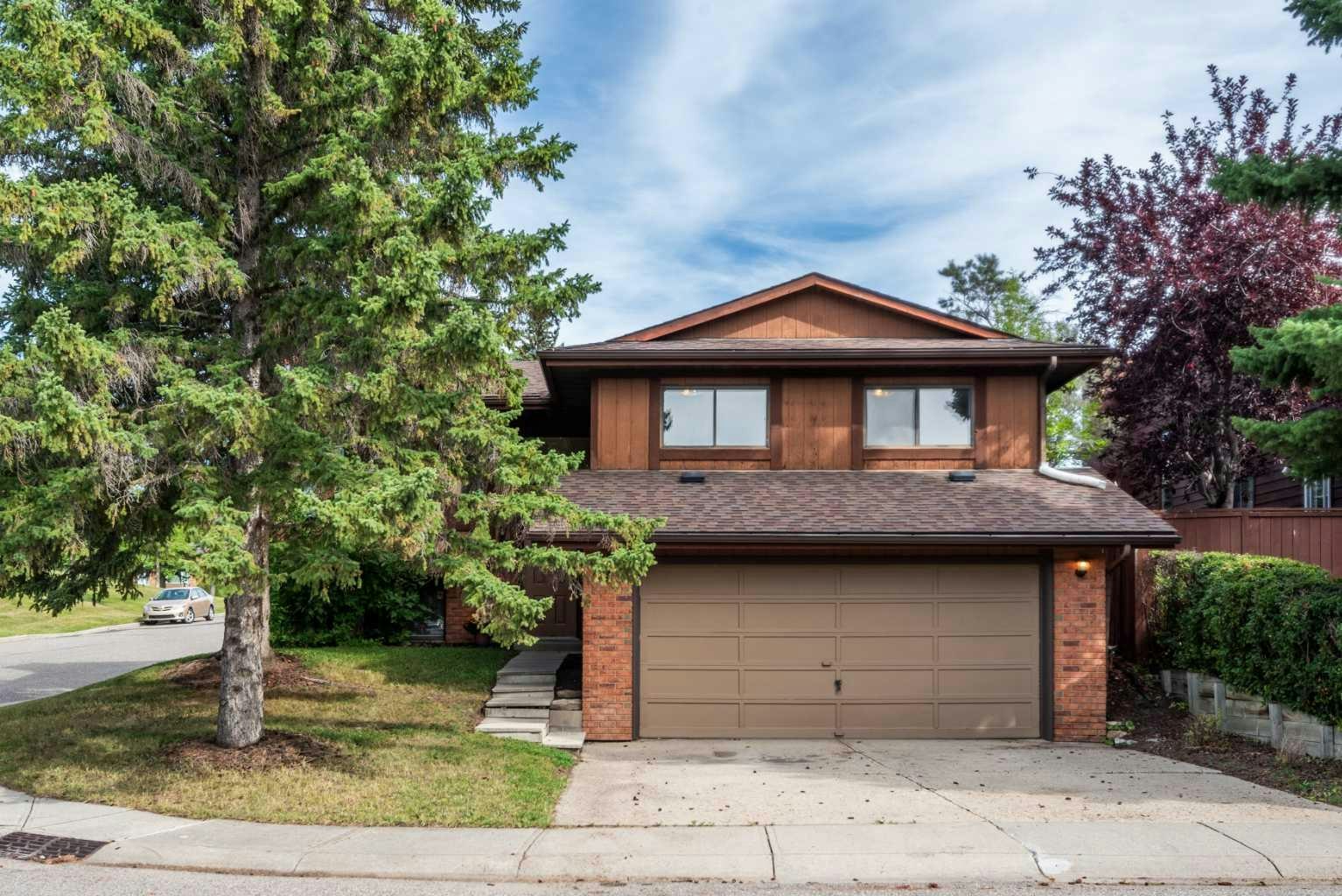 88 Woodfern Rise SW, Calgary, AB, T2W 4S2