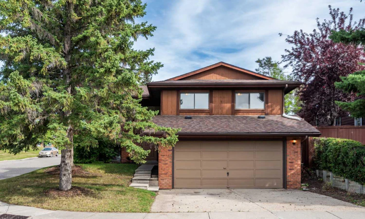 88 Woodfern Rise SW