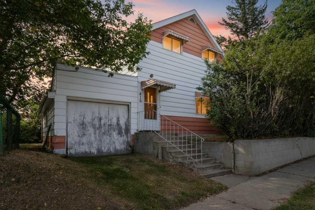 410 King Street, Elnora, AB, T0M 0Y0