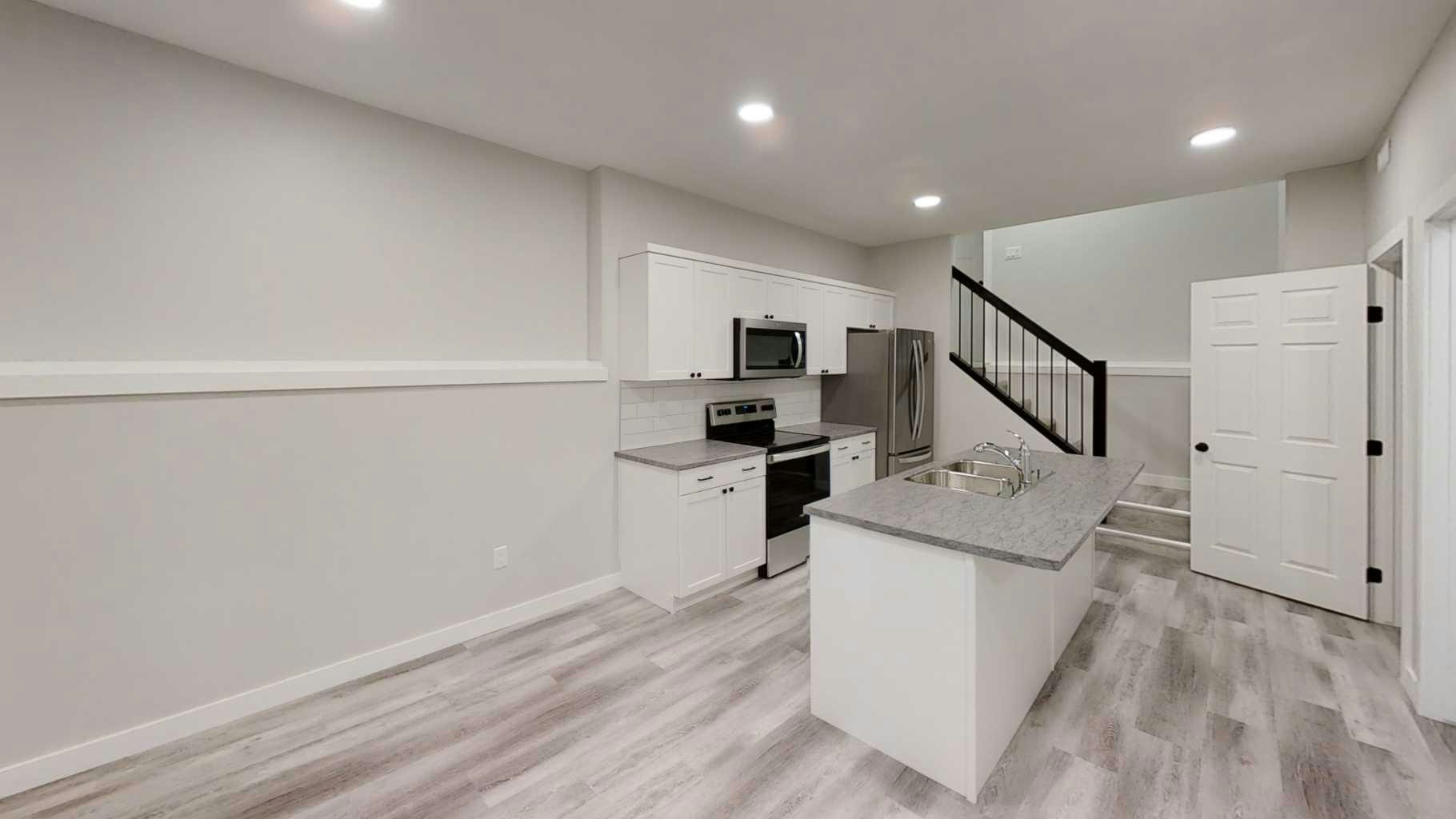 A-10526 131 Avenue, Grande Prairie, AB, T8V 6V2 - 2