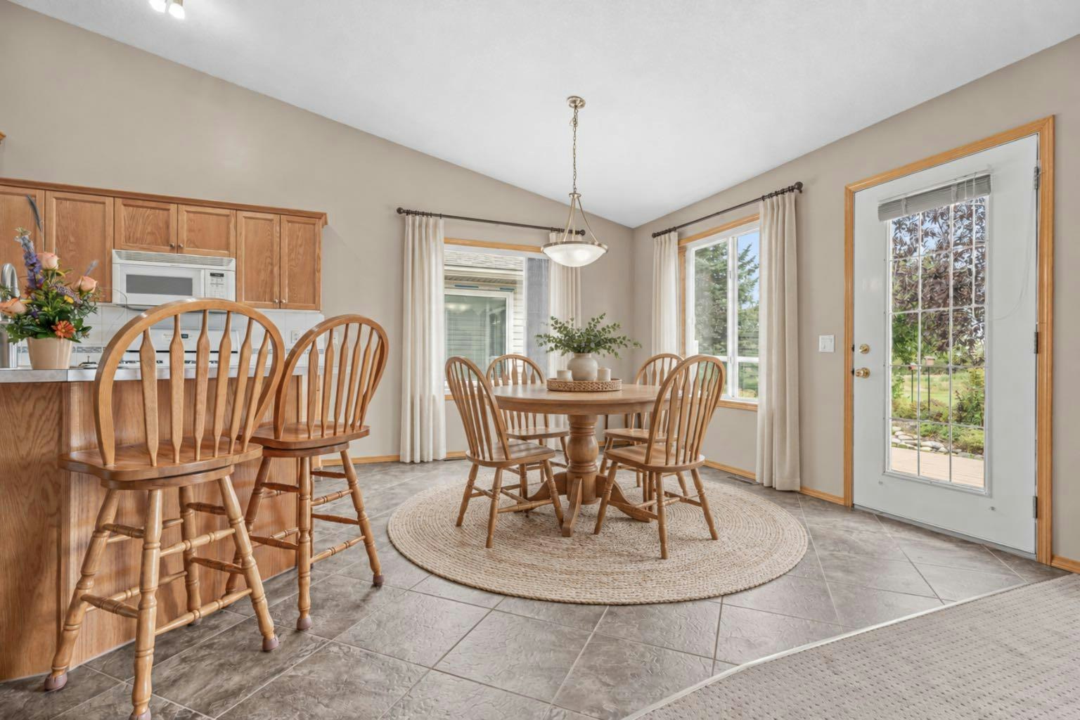127 Whispering Way, Vulcan, AB, T0L 2B0