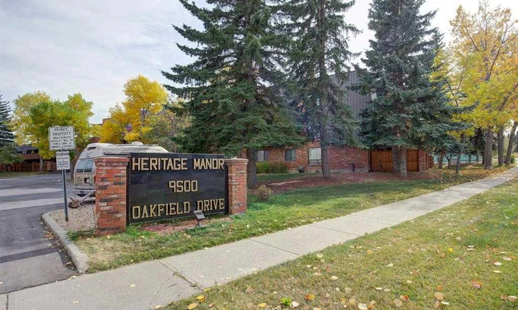 211-9500 Oakfield Drive SW