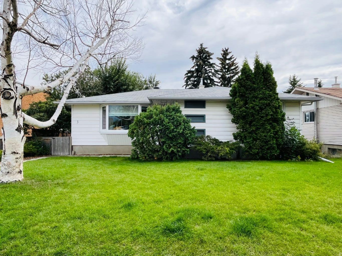 3 Glenway Drive SW, Calgary, AB, T3E 4T7