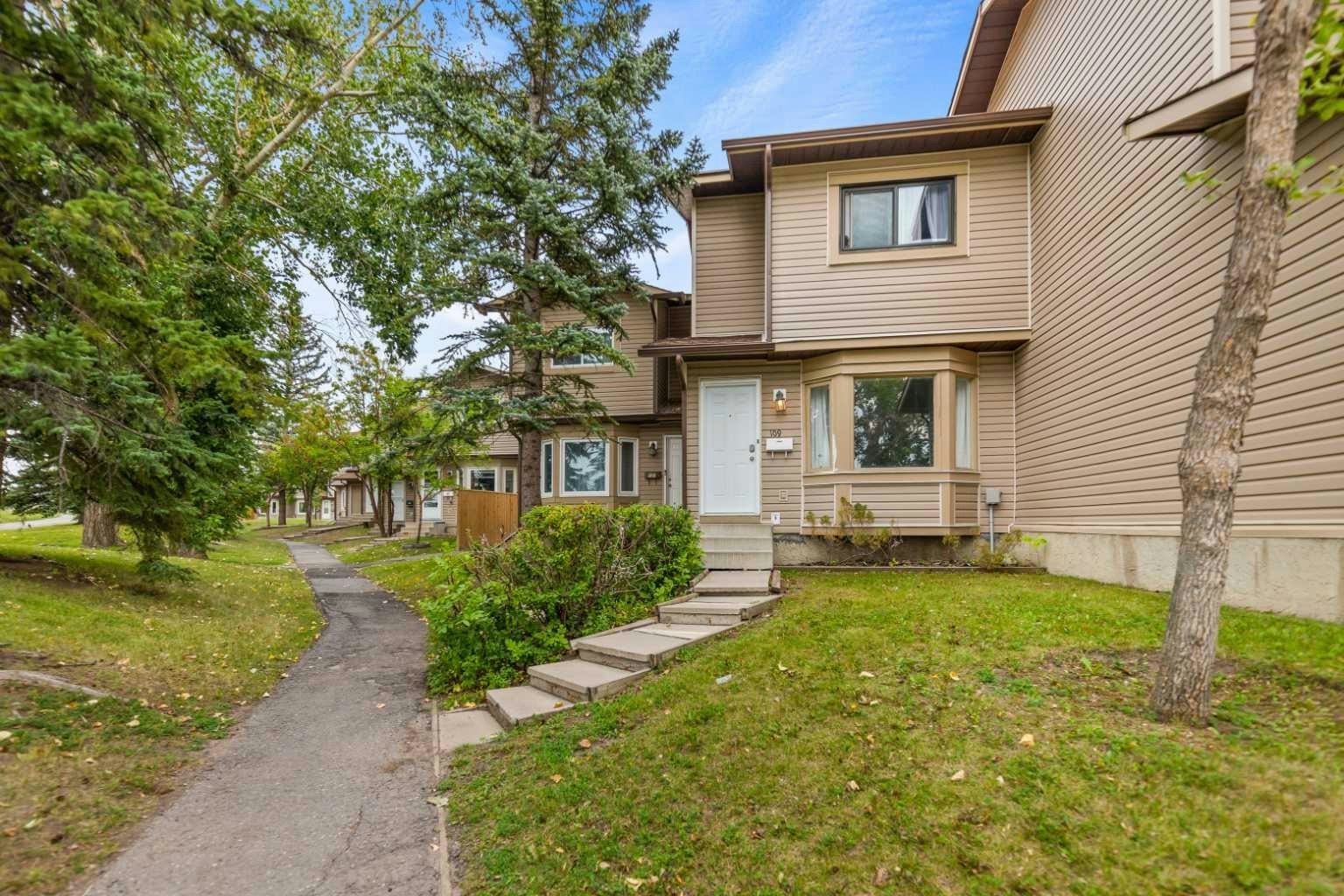 109 Falshire Terrace NE, Calgary, AB, T2G 5K9