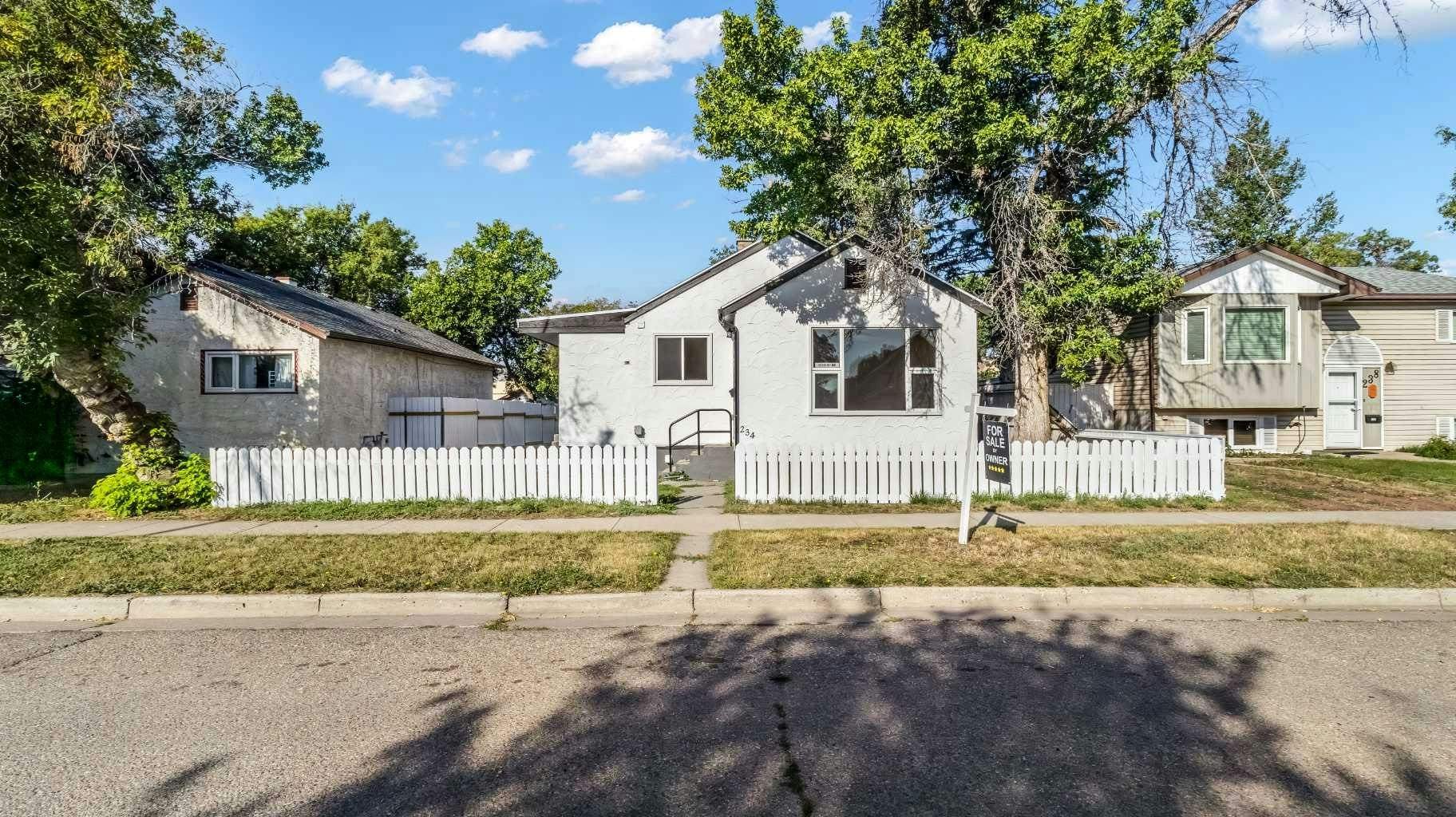 234 14 Street N, Lethbridge, AB, T1H 2V9