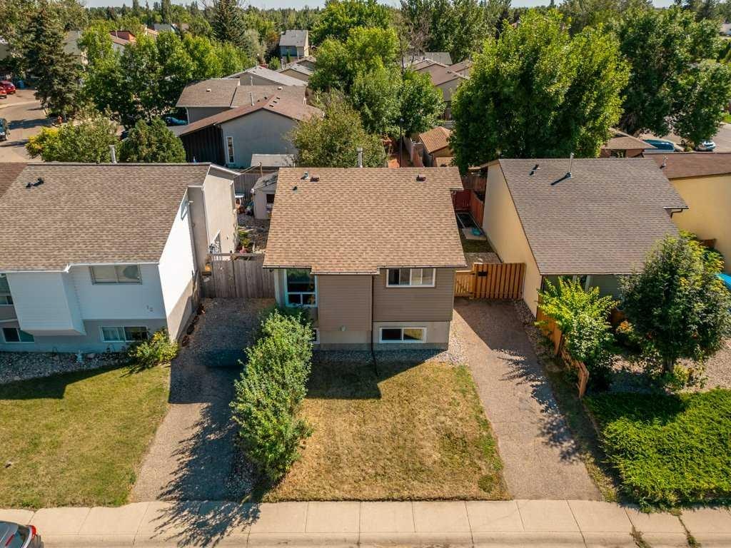 8 Columbia Bay W, Lethbridge, AB, T1K 5A7