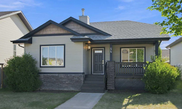 54 Inglewood Drive