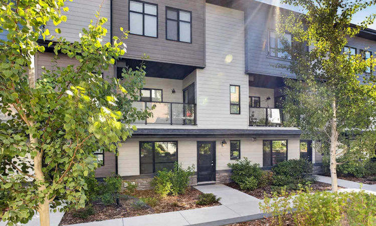 110-42 Cranbrook Gardens SE