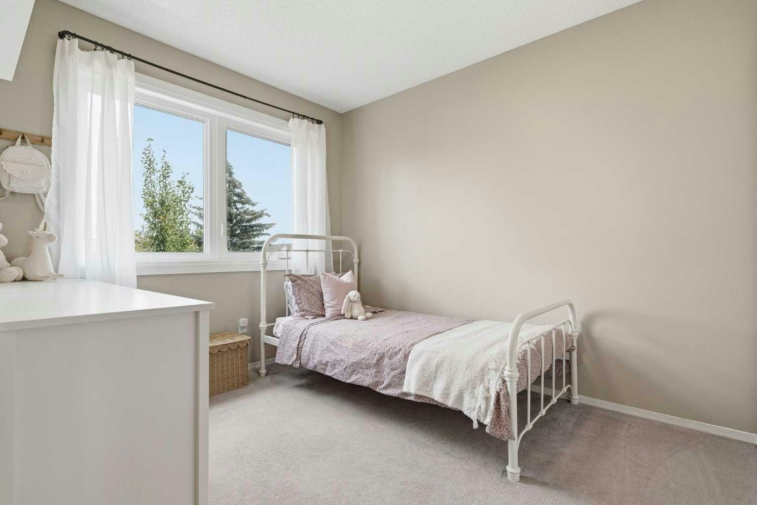 321 Douglas Ridge Circle SE, Calgary, AB, T2Z 3H5 - 26